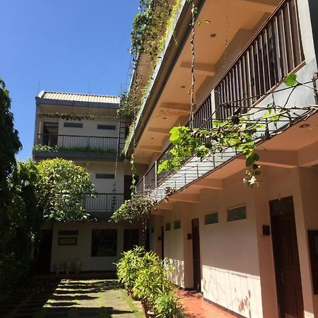 Hotel Pakerisan East Mansion Denpasar Exterior foto